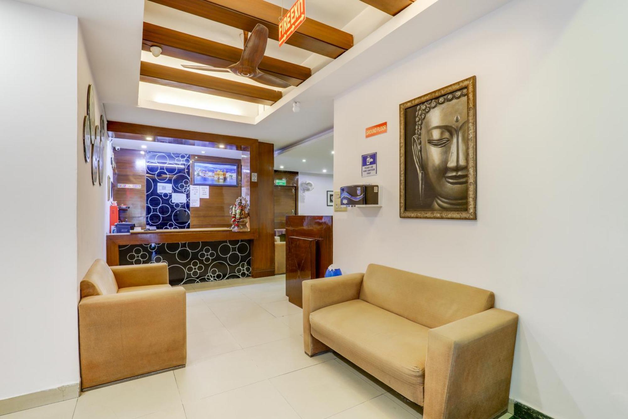 Hotel Sarthak Palace Near Karol Bagh Metro Station New Delhi Delhi (National Capital Territory of India) Exterior foto