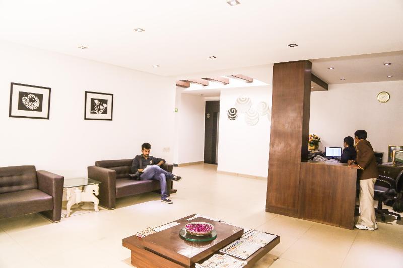 Hotel Sarthak Palace Near Karol Bagh Metro Station New Delhi Delhi (National Capital Territory of India) Exterior foto