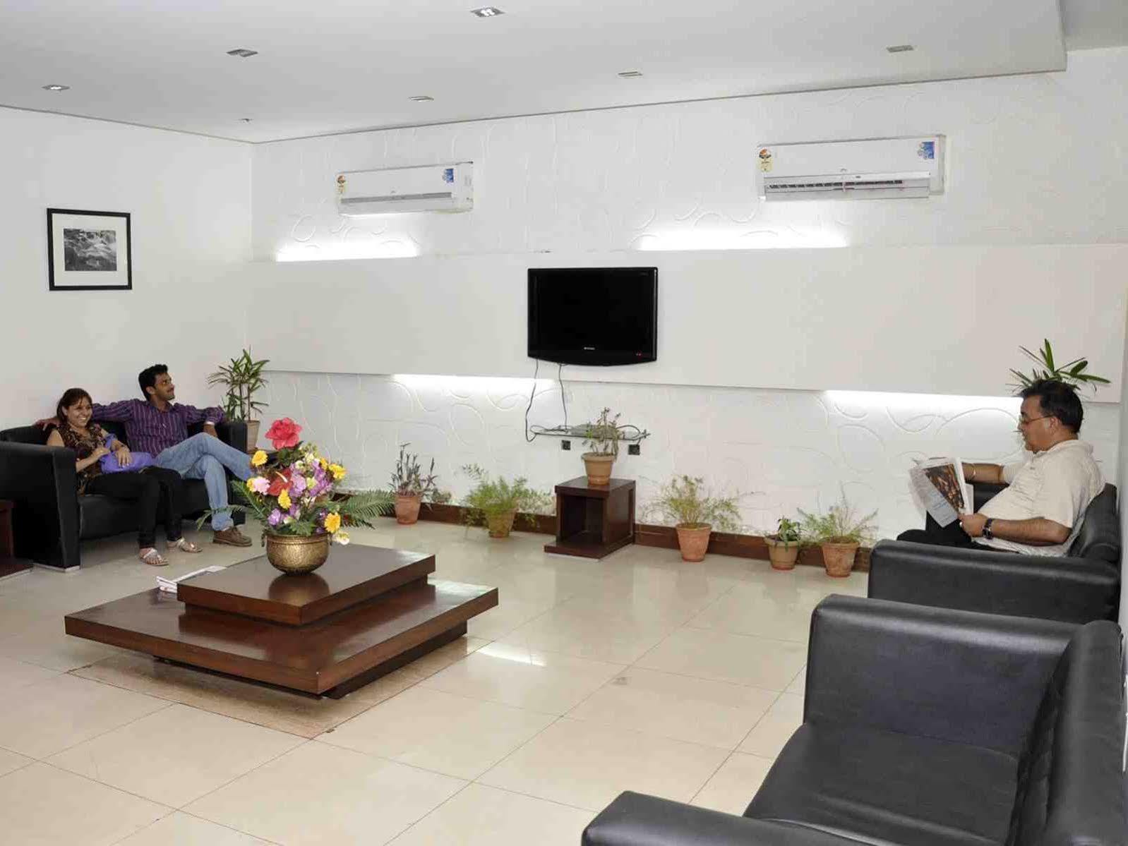 Hotel Sarthak Palace Near Karol Bagh Metro Station New Delhi Delhi (National Capital Territory of India) Exterior foto